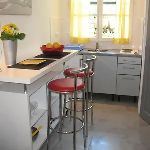 Studio Du Lac Apartment